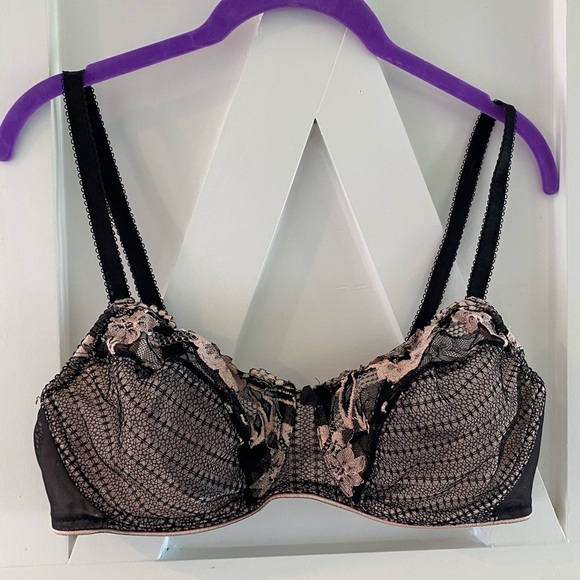 Lunaire Black Sheer Bra Lacy Feminine with Hook & Eye Closure size 38C - Picture 1 of 7